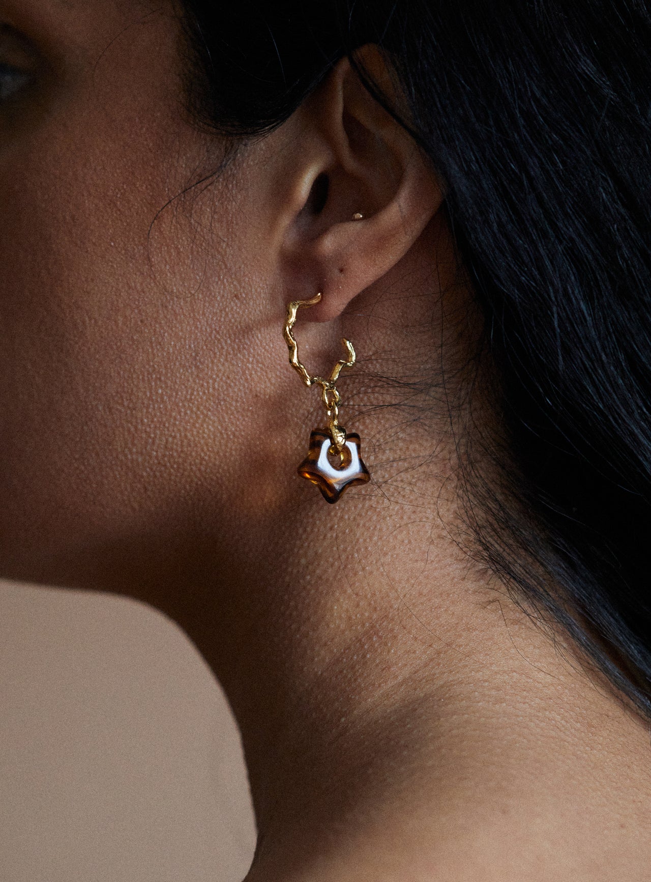 Juicy Wavy Hoops - Peach Heart